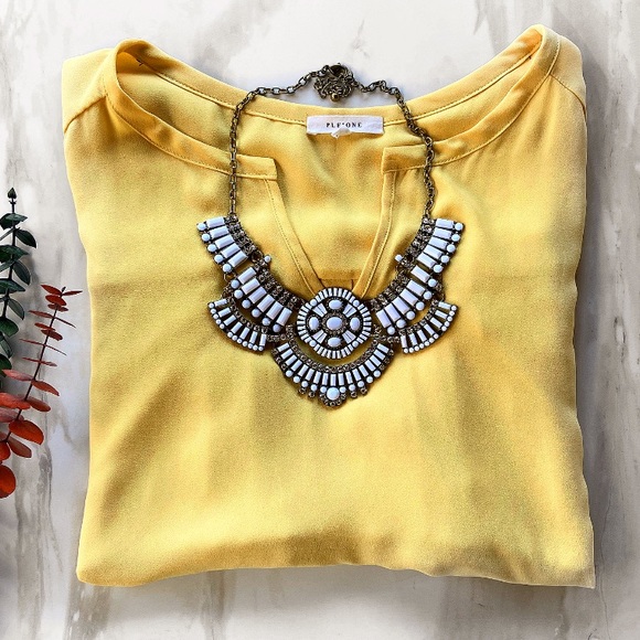 White Marble Statement Necklace - Picture 3 of 5